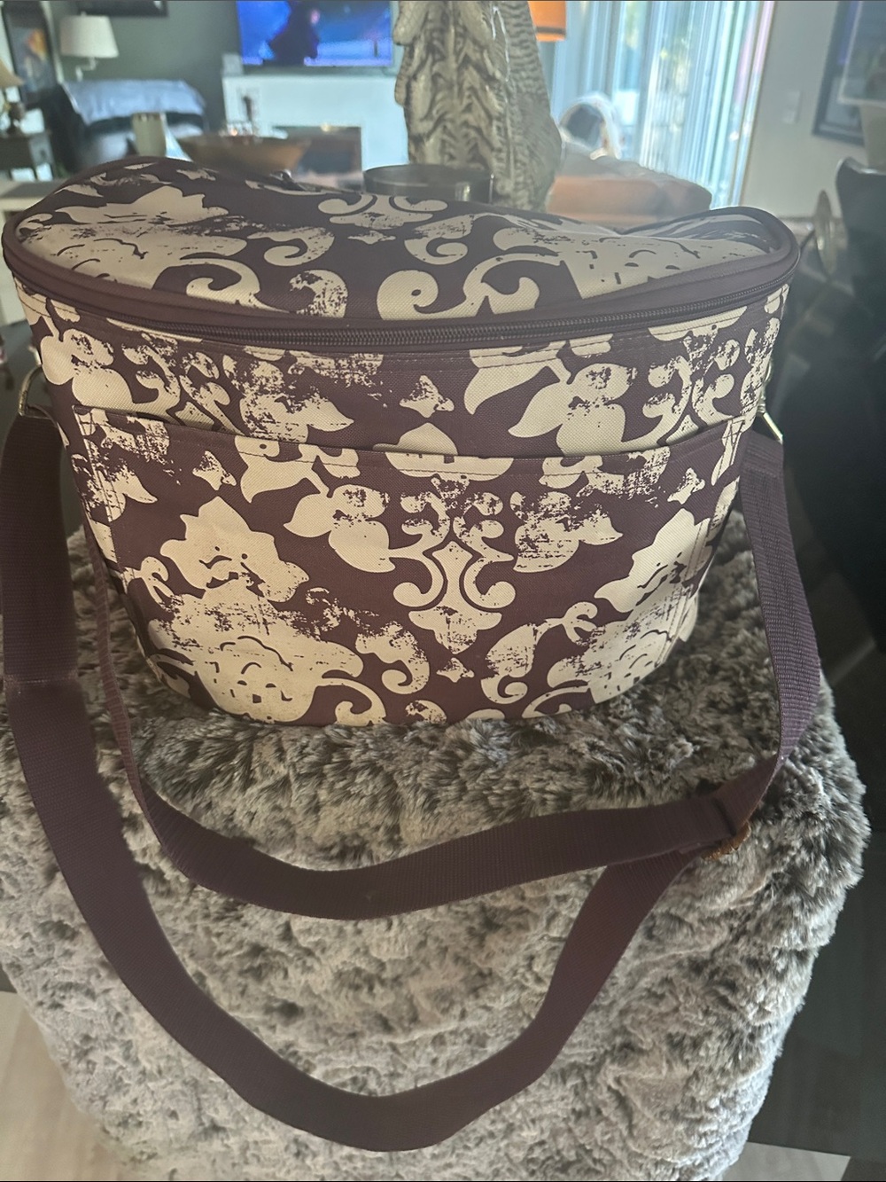 Stylish cooler new no flaws big with strap